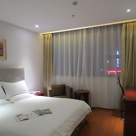 Yiting Si Ji Hotel Nantong Gongnong North Road Extérieur photo